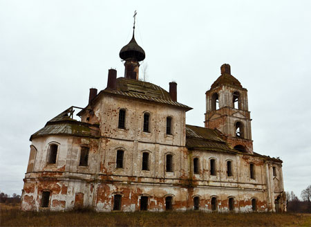 Храм Архангела Михаила в с. Архангельском, где крестилась старица Ксения.